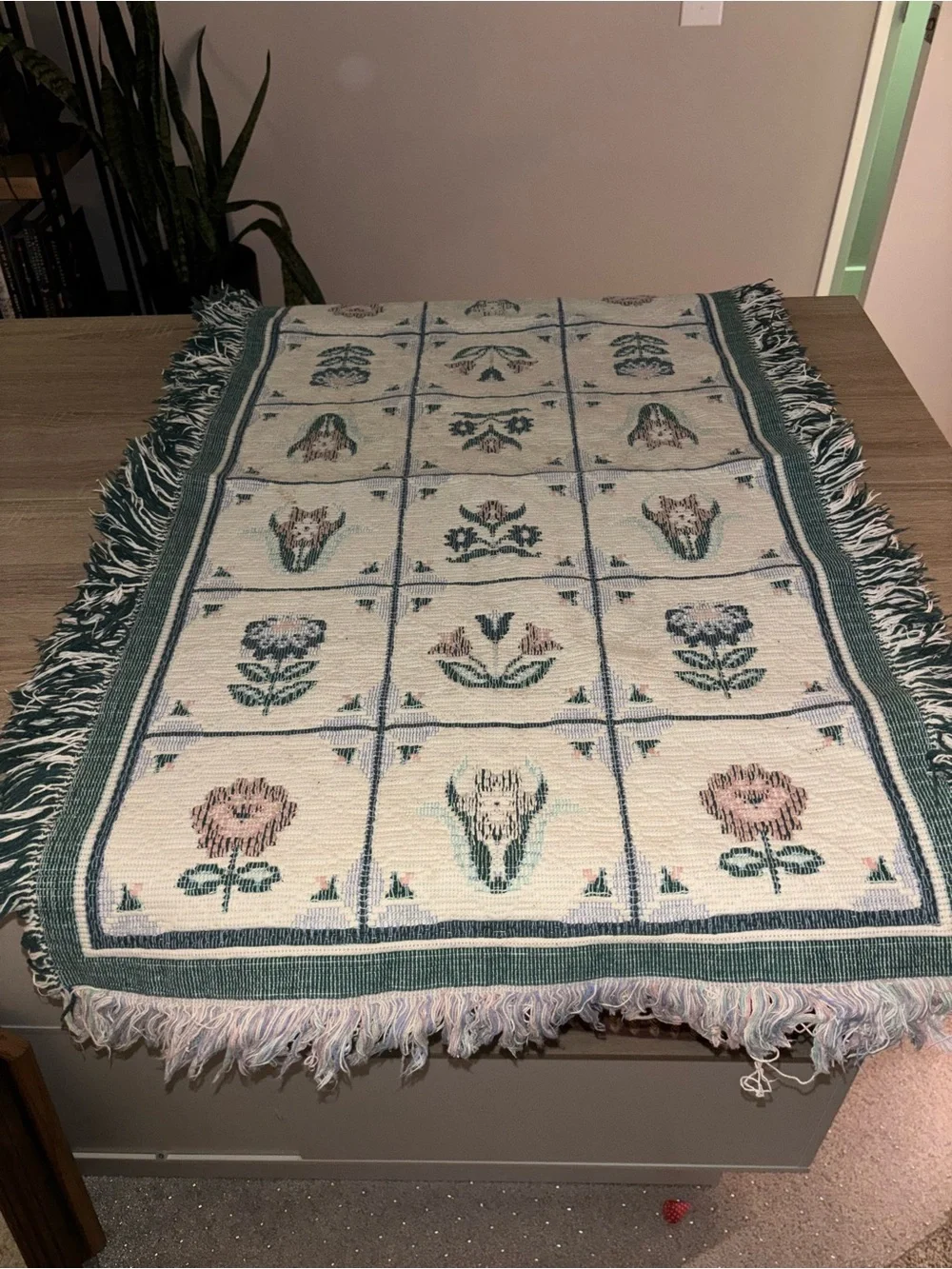 Vintage Woven Floral Pattern Handmade Rug - Cream, Green and Pink 40in x 25in